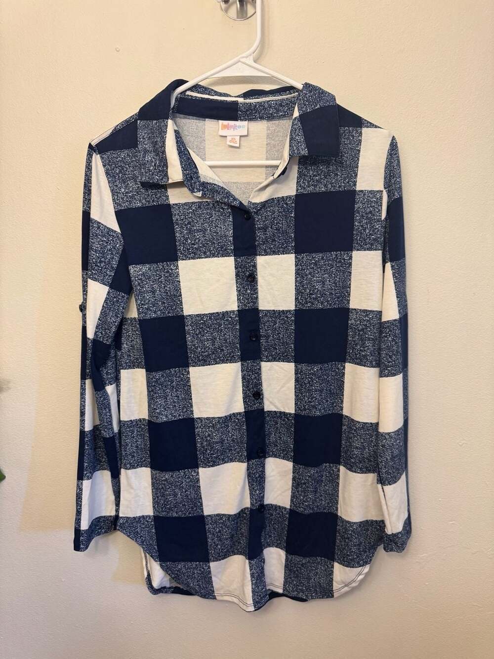 LuLaRoe Valentina long sleeve blouse XS (0-2)